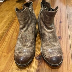 Super cute Diba True genuine leather bootie